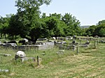 Die heute zum Teil nur noch schlecht erhaltene und noch nicht komplett ausgegrabene archäologische Stätte besteht aus den Resten mehrerer Tempel und profaner Verwaltungsgebäude.