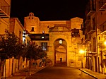 Porta Sant'Anna mit dem Castello