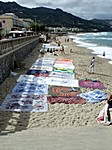 Strand mit Wandteppichen