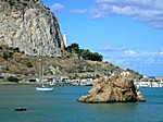 Rocca di Cefalù, Faro und Marina